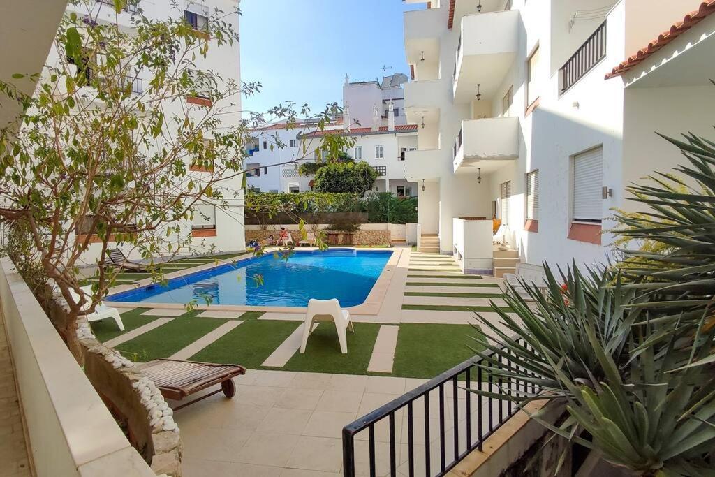 Gyula Old Town Apartment Албуфейра Экстерьер фото